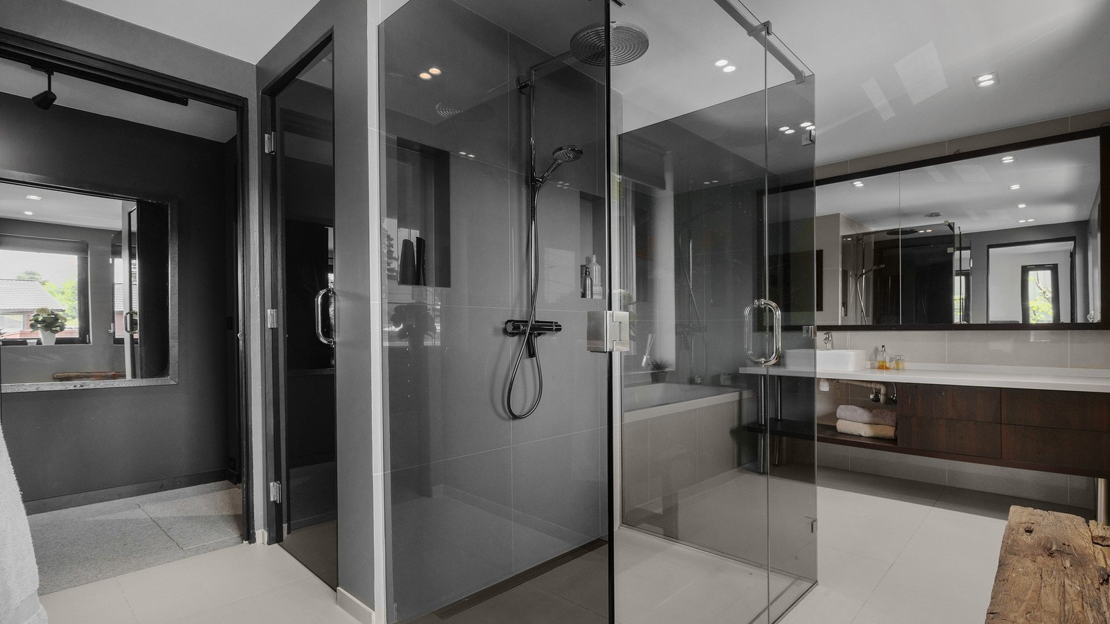 Bad tilknyttet hovedsoverom Galleribilde