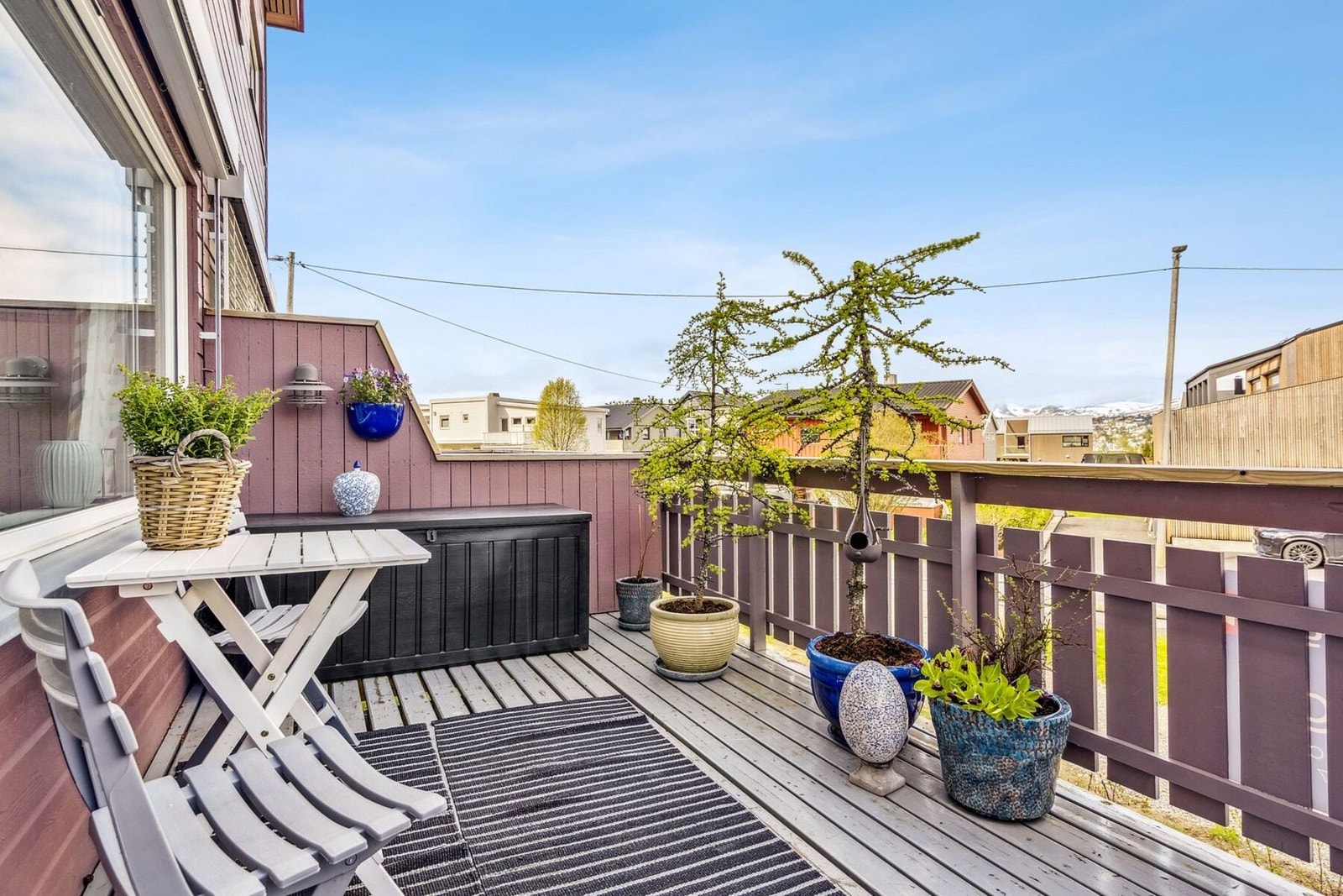Utvendig solskjerming på stuevindu. Galleribilde