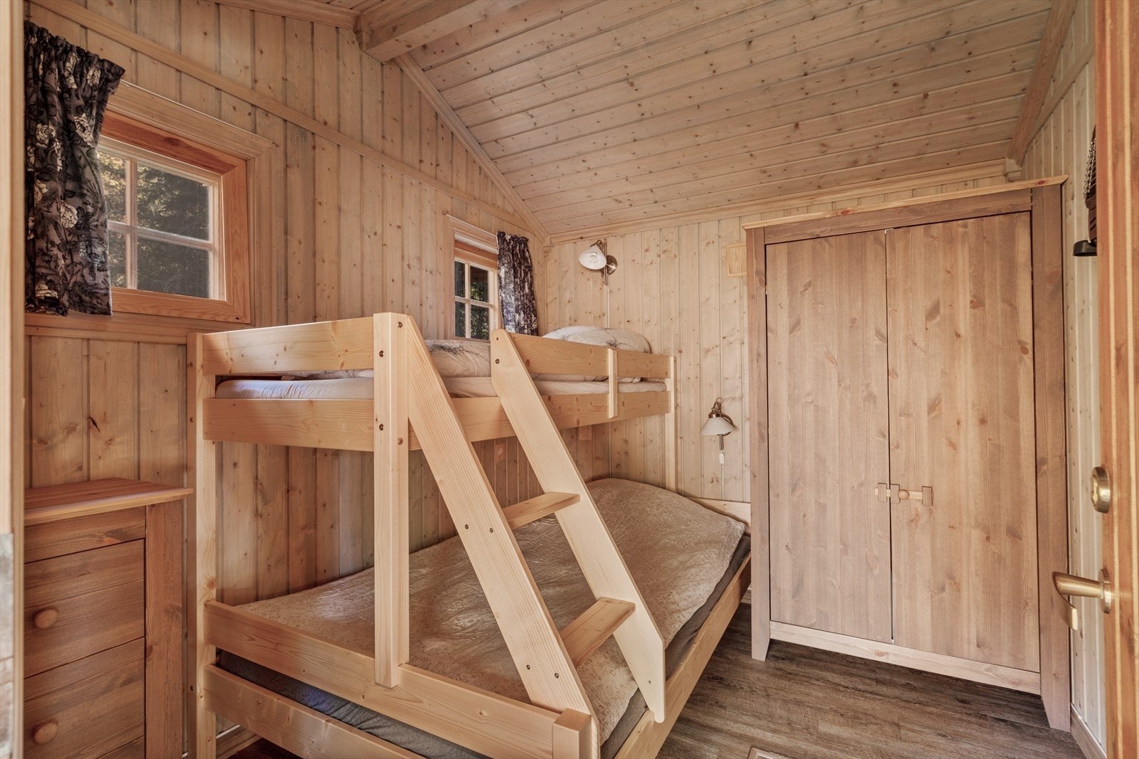 Soverom i uthuset * rommet er ikke godkjent til varig opphold Galleribilde