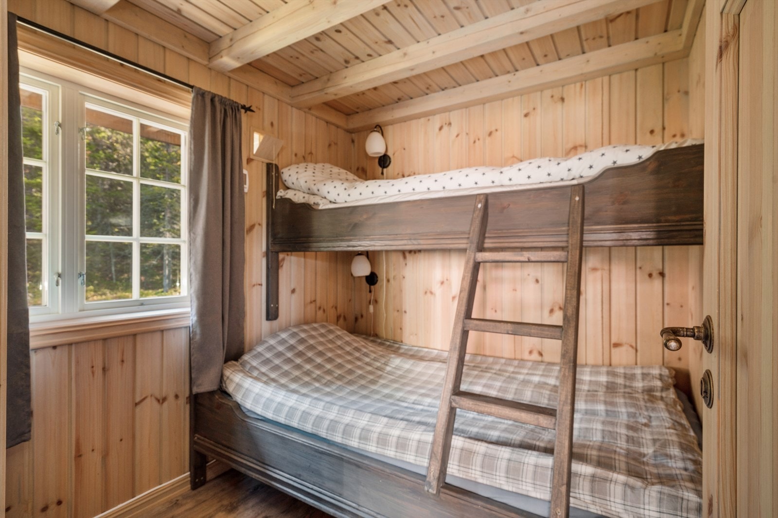 Soverom 2 i anneks Galleribilde