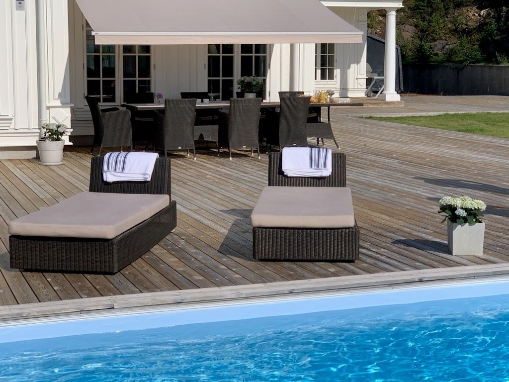 Det nydelige uteområdet har en herlig atmosfære. (Selgers private bilde) Galleribilde