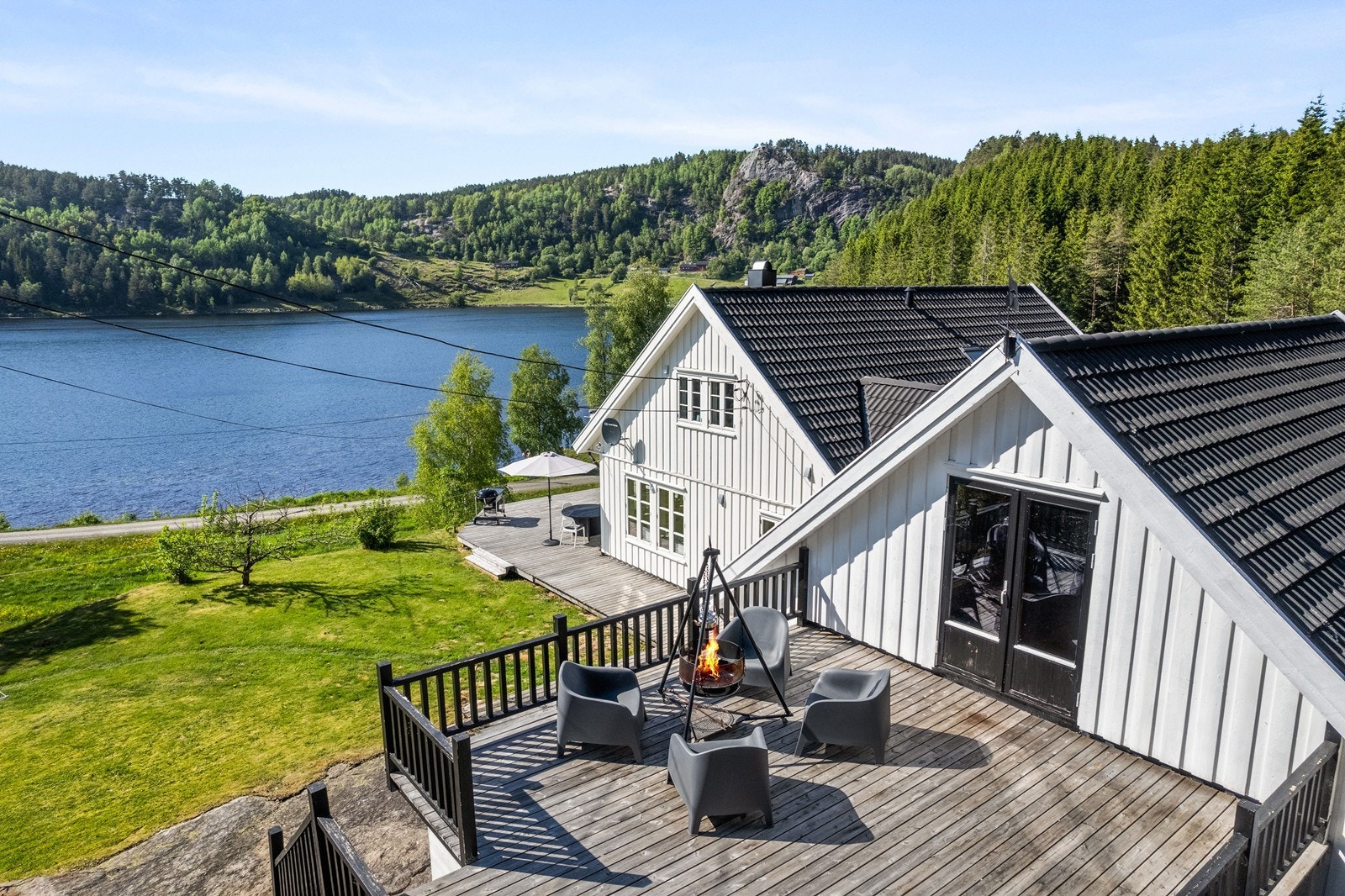 Fra verandaen ved garasjeloftet. Galleribilde