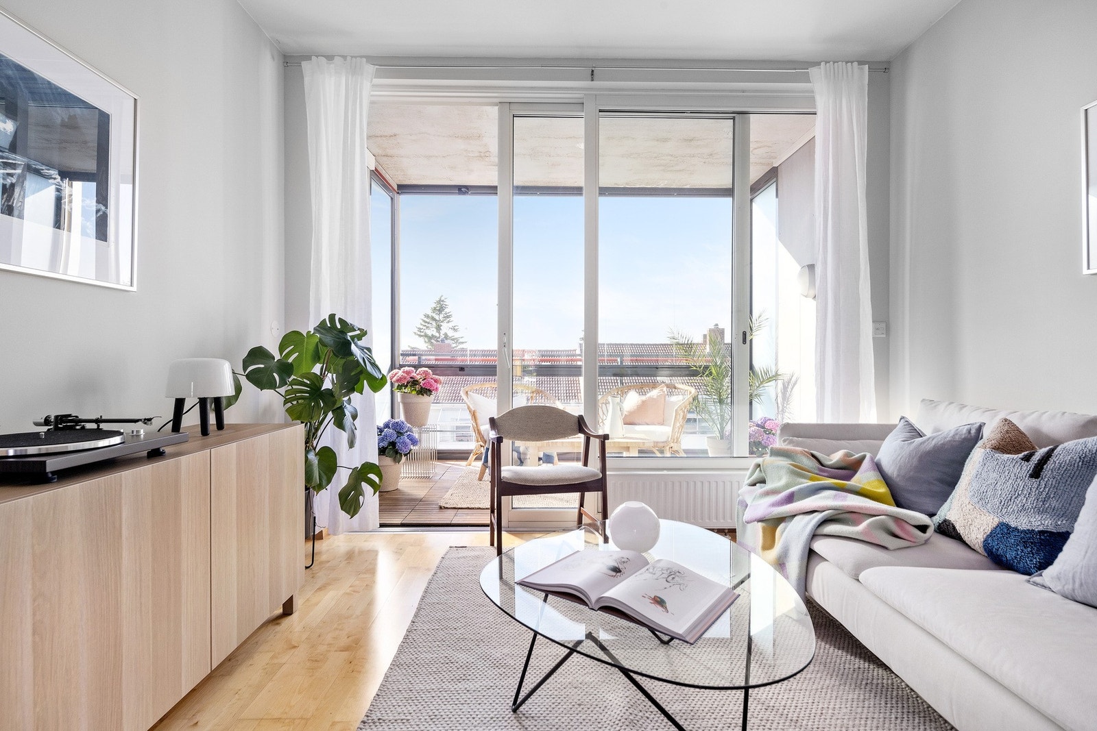 Her kan du flytte inn i en lettstelt leilighet som det er enkelt å trives i. Galleribilde