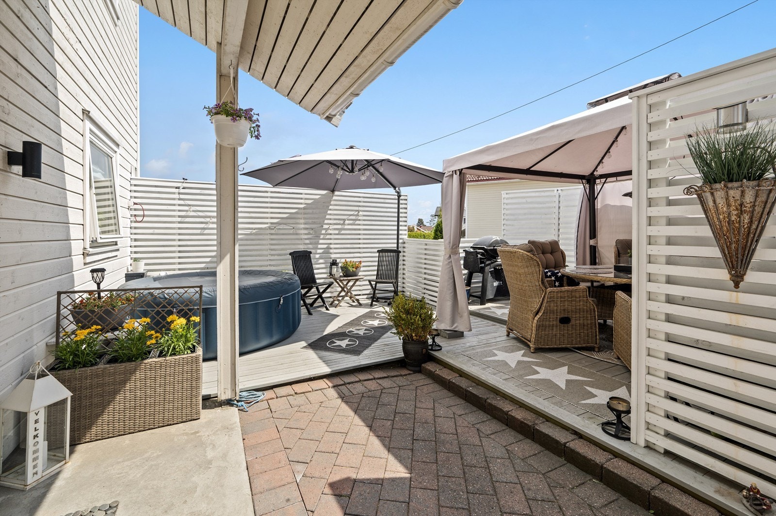 Skjermet uteplass Galleribilde