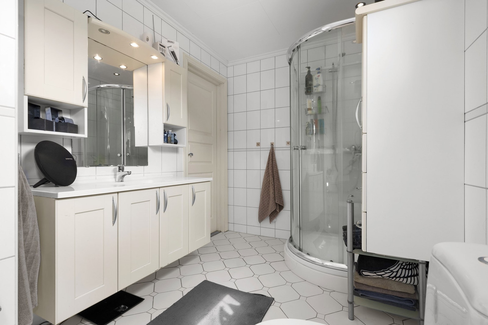 Pent flislagt bad i 2. etg Galleribilde