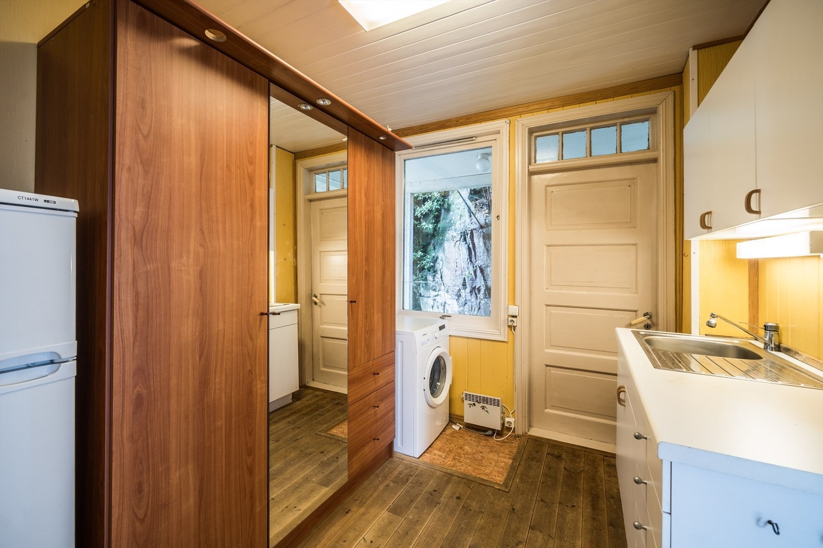 Kjøkken 1. etg. m/bi-inngang. Galleribilde