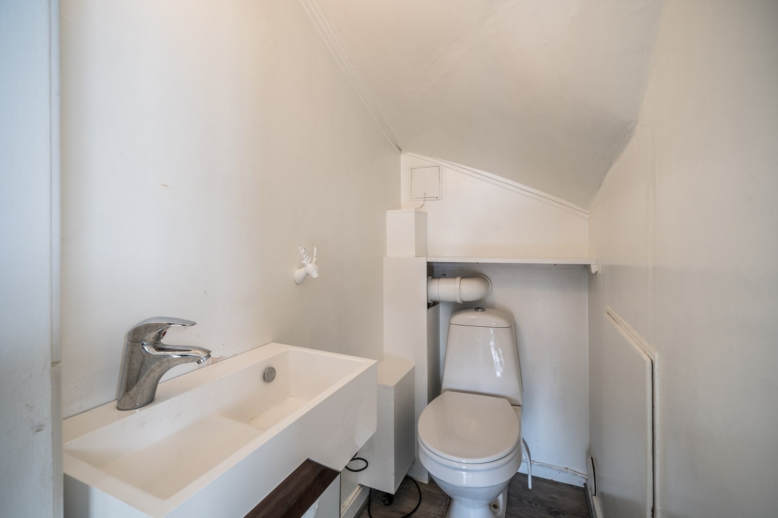 Toalettrom Galleribilde