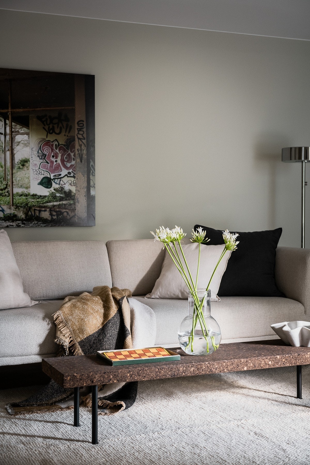 Lekre fargetoner og god plass til innredning. Galleribilde