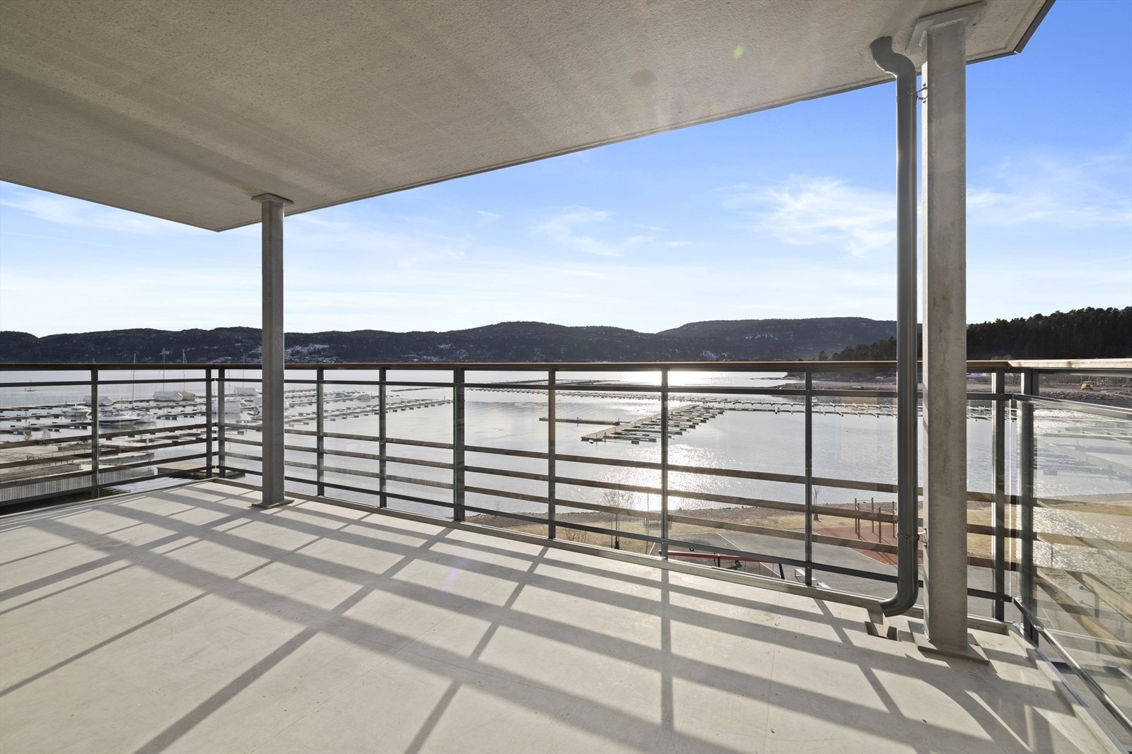 Terrasse (1) Galleribilde