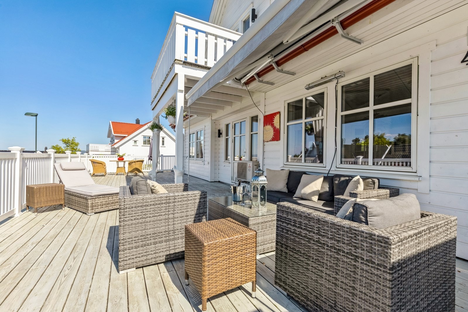 Nydelig uteplass med gode solforhold Galleribilde