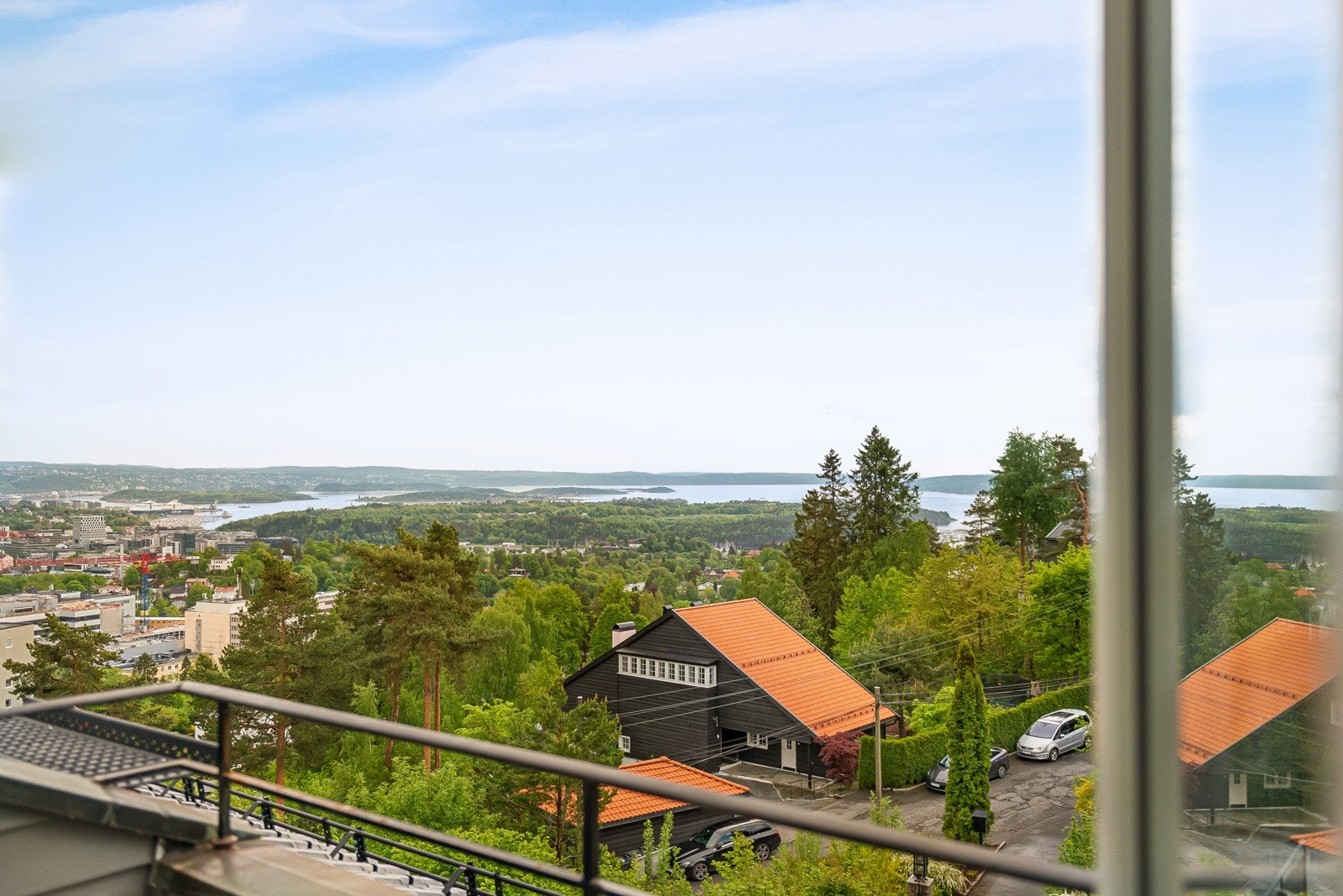 Balkongutsikt Galleribilde