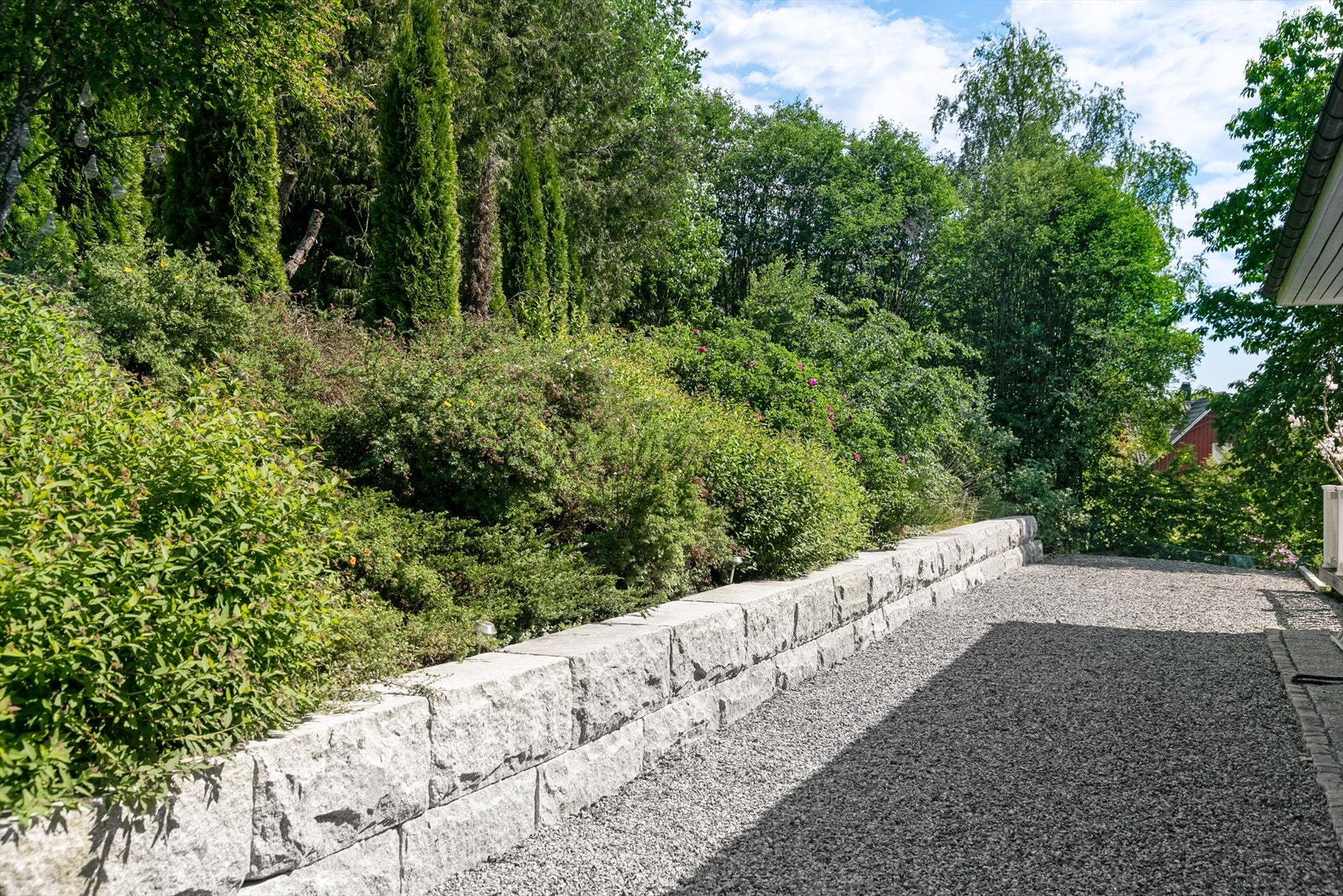 Gruset gårdsplass Galleribilde