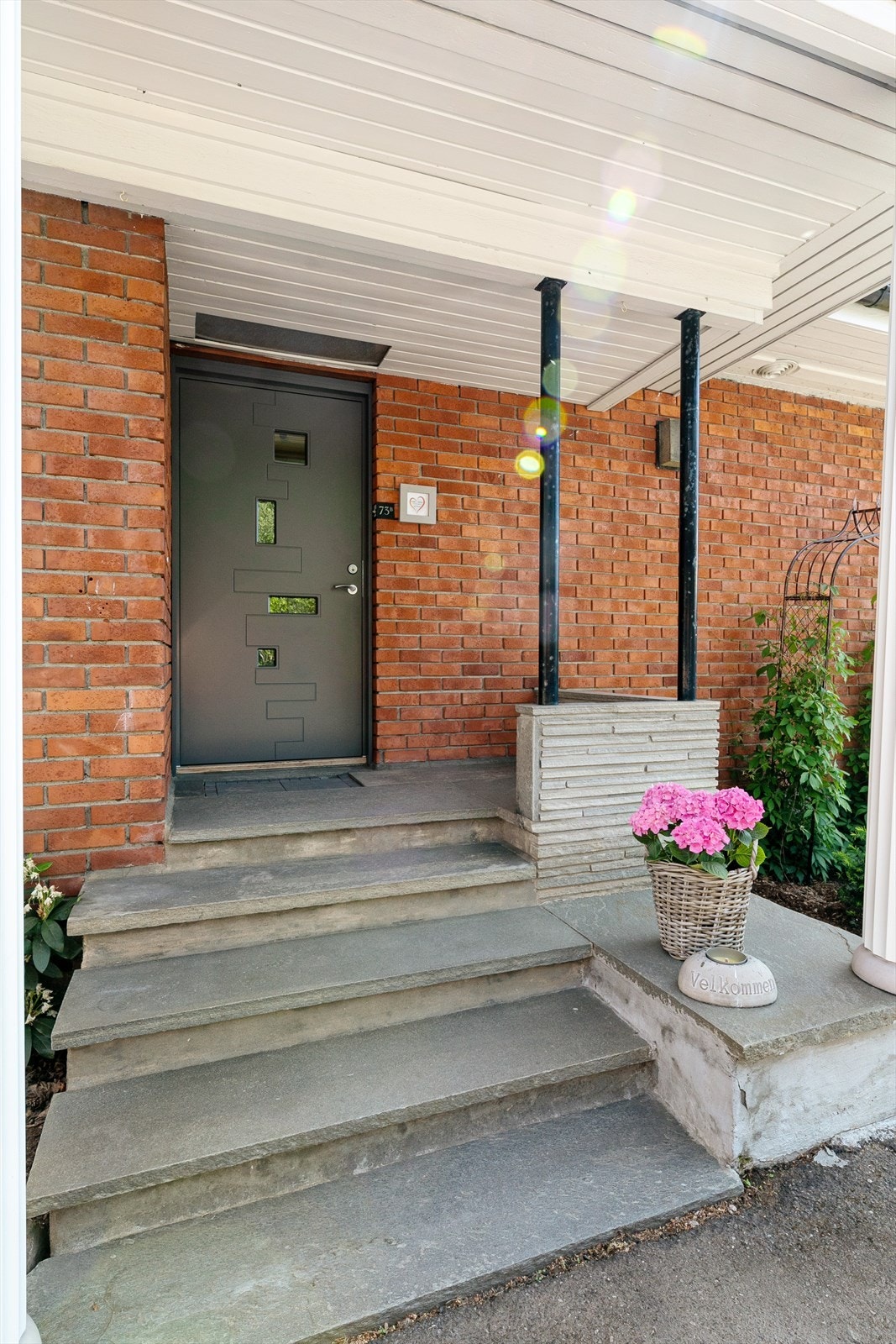 Hyggelig inngangsparti. Galleribilde