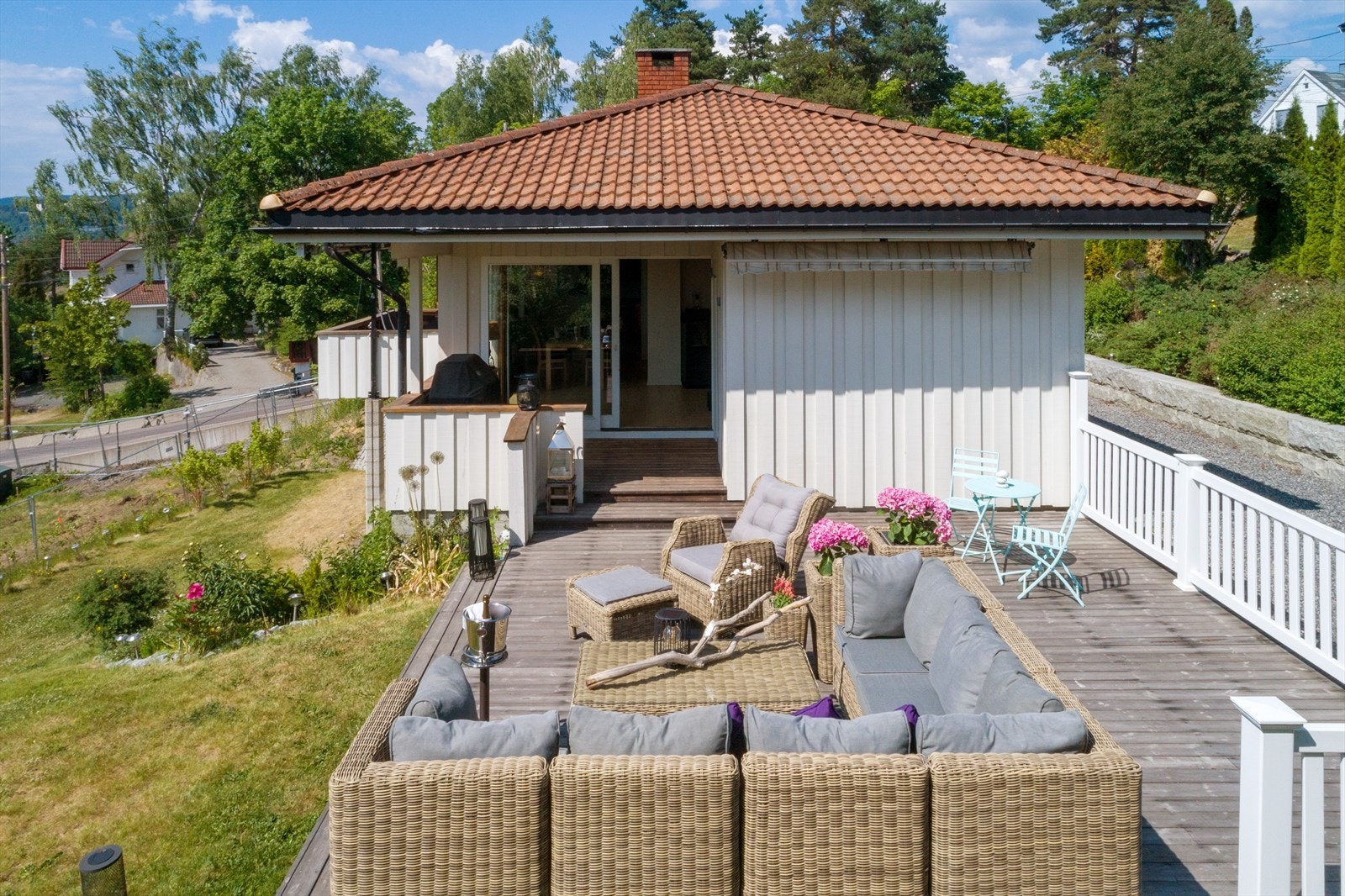 Det er også utvendig bod med strøm som er meget praktisk. Galleribilde