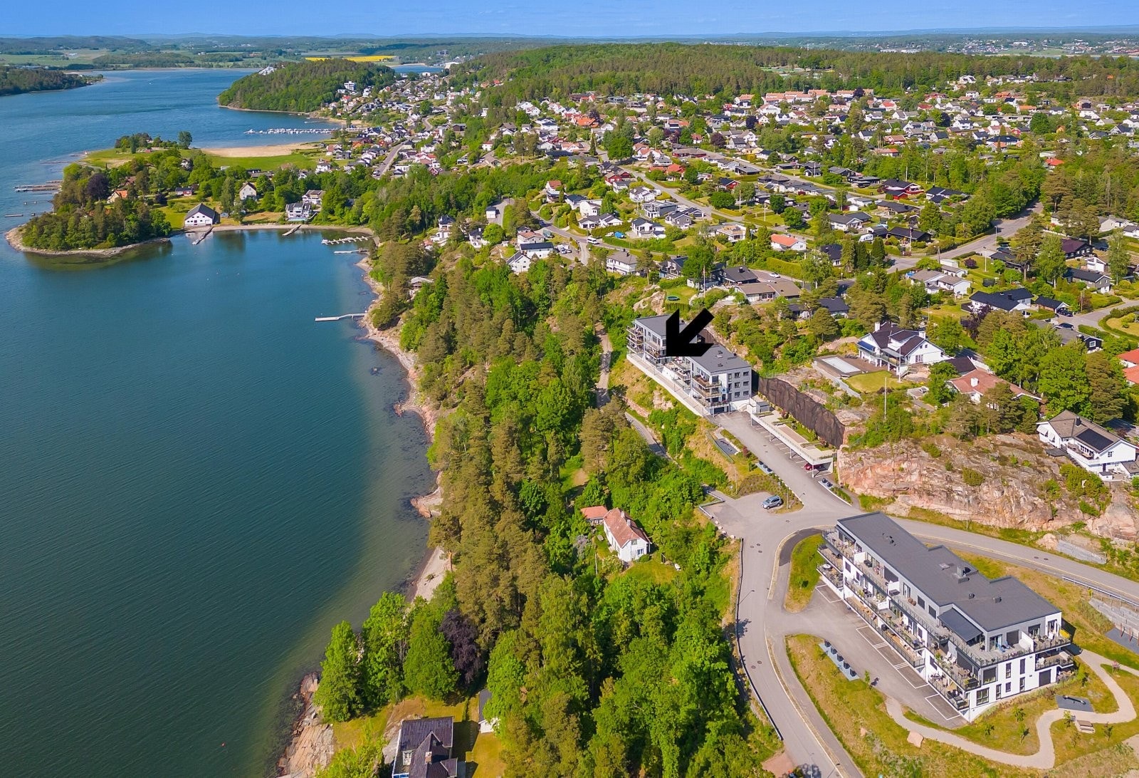 Velkommen til flotte Skogroveien 7A - Med nærhet til sjøen! Galleribilde