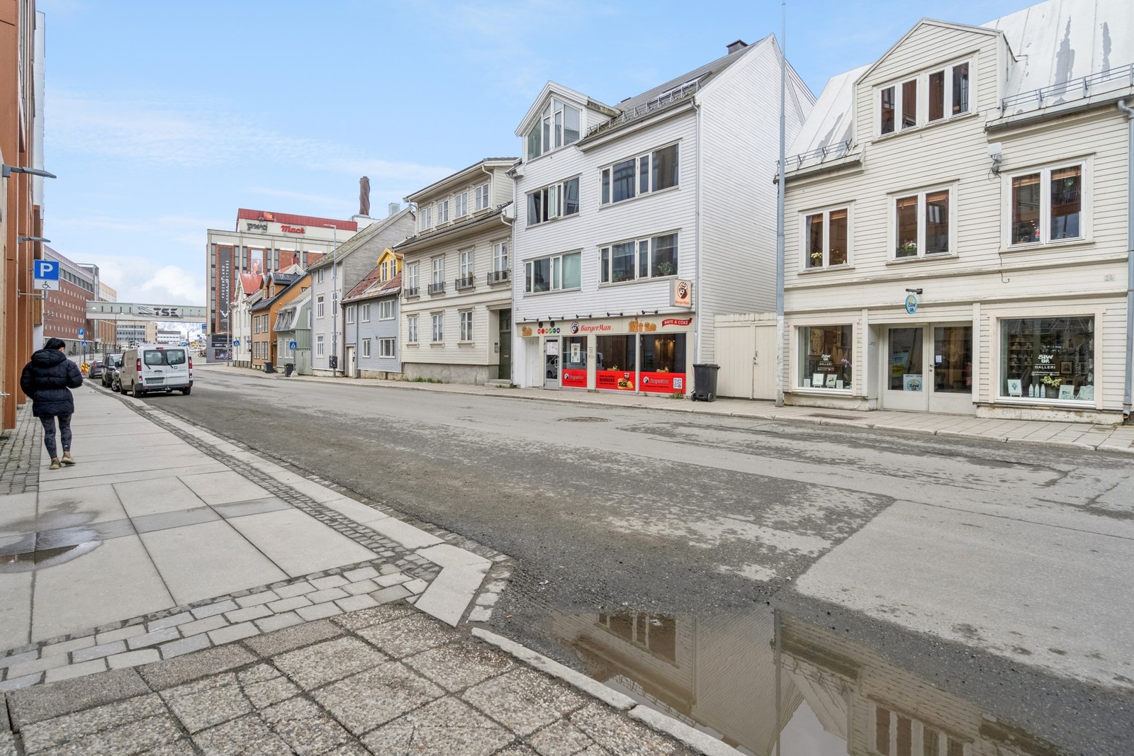 Ligger fint til i Storgata Galleribilde