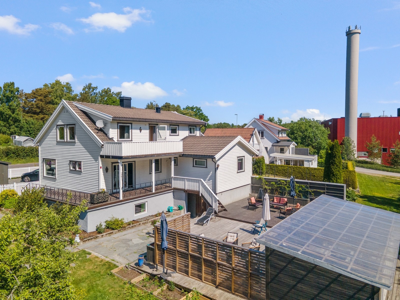 Boligen ligger i et populært område rett ved Bugårdsparken og Sandefjord vgs. Galleribilde