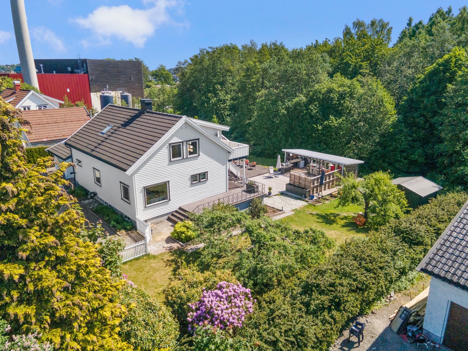 Privatmegleren v/ Elise Graneng Olafsen har gleden av å presentere Krokemoveien 28! Galleribilde