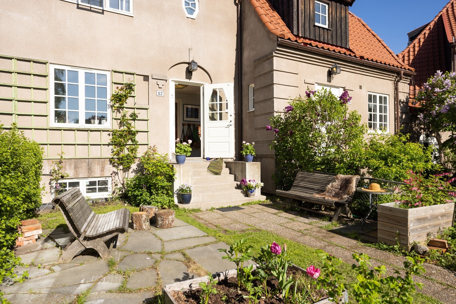 Et trygt og fint sted å vokse opp med et bomiljø som legger til rette for at både store og små vil trives Galleribilde