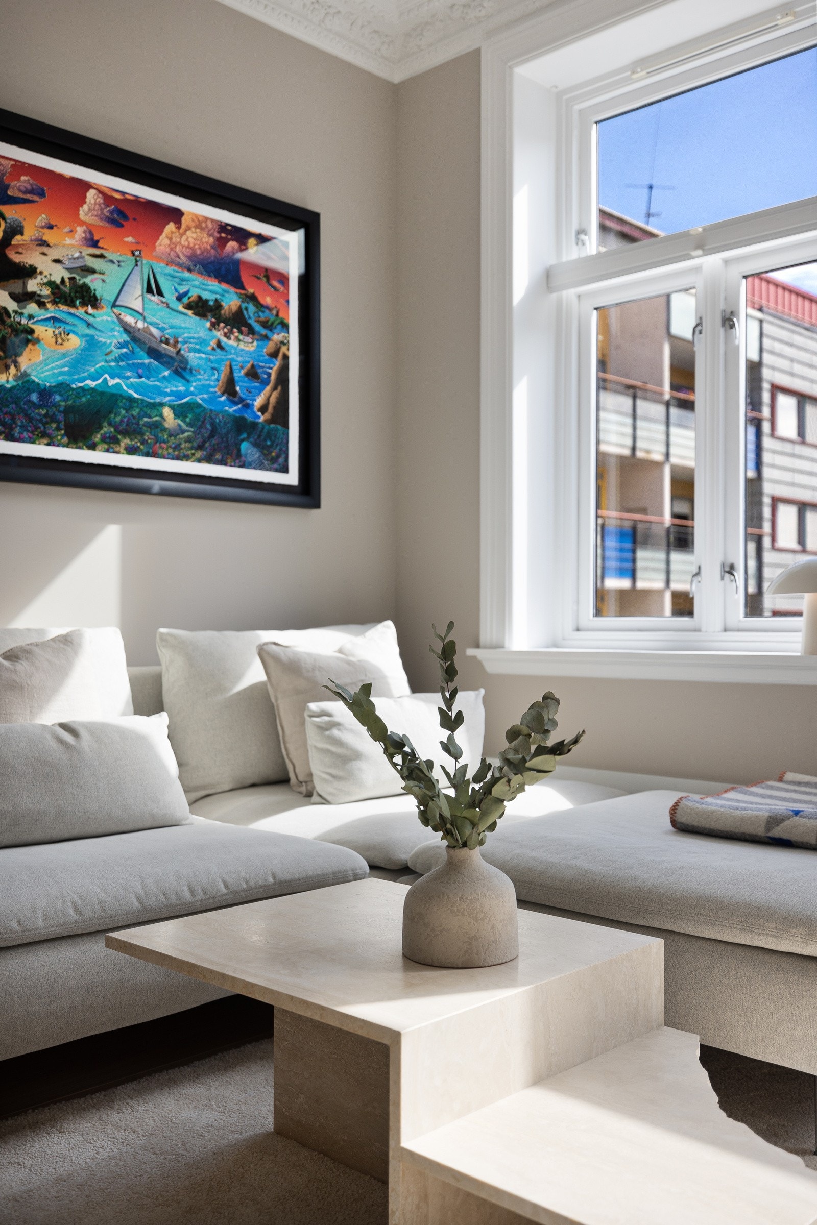 Takhøyde på opptil 2,73 m Galleribilde