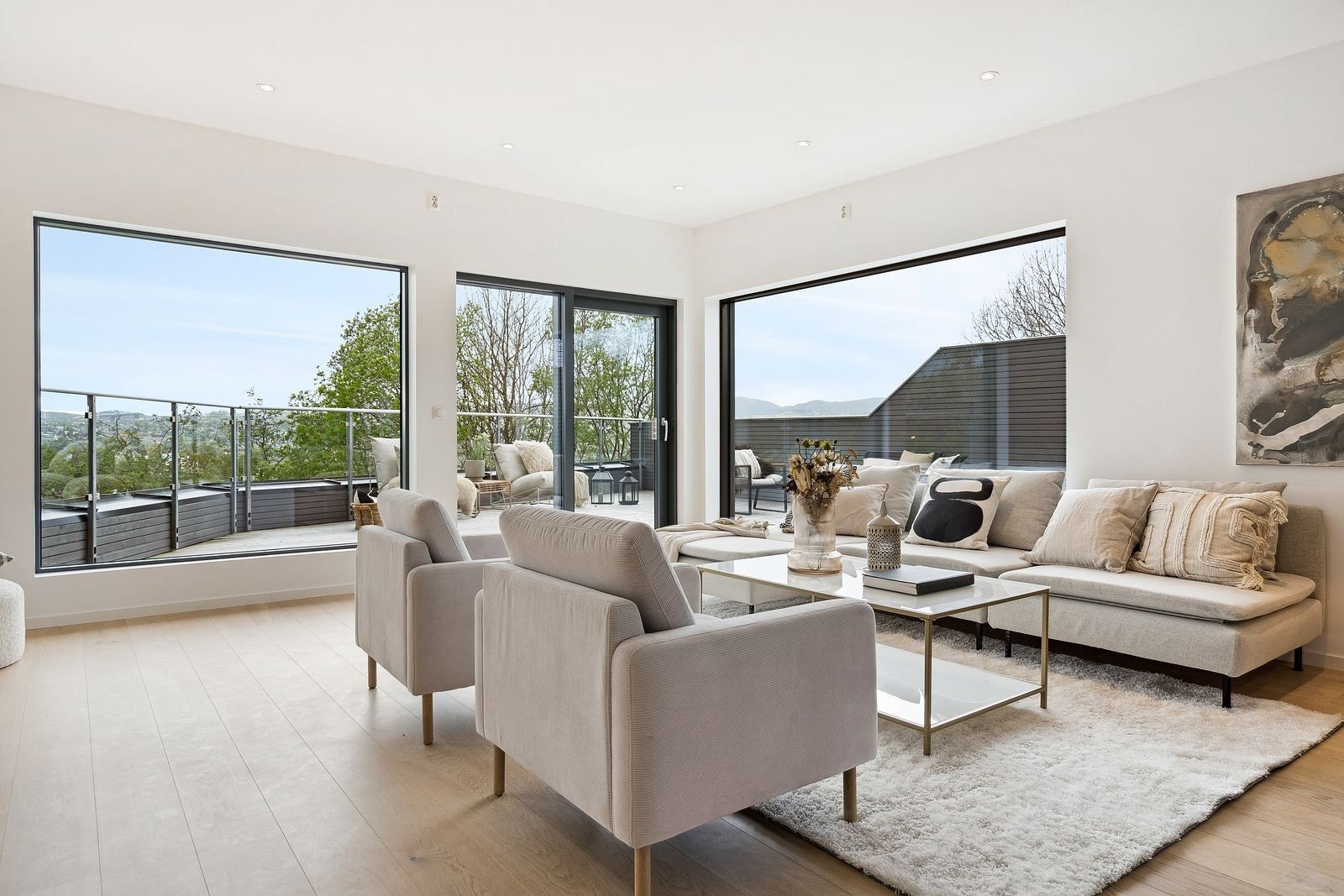 Velkommen til denne ekstraordinære 3-roms leiligheten! Galleribilde