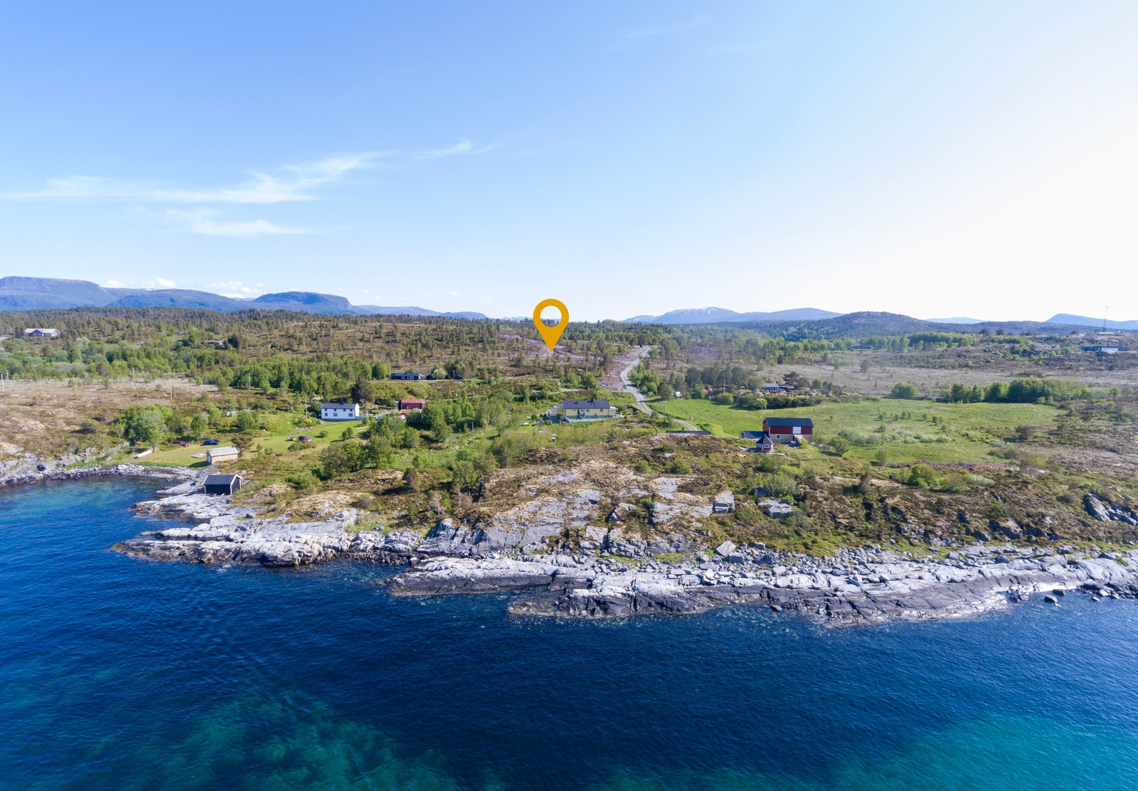 Tomtekjøper står fritt til å velge type hytte og utbygger innenfor gjeldende reguleringsplan Galleribilde