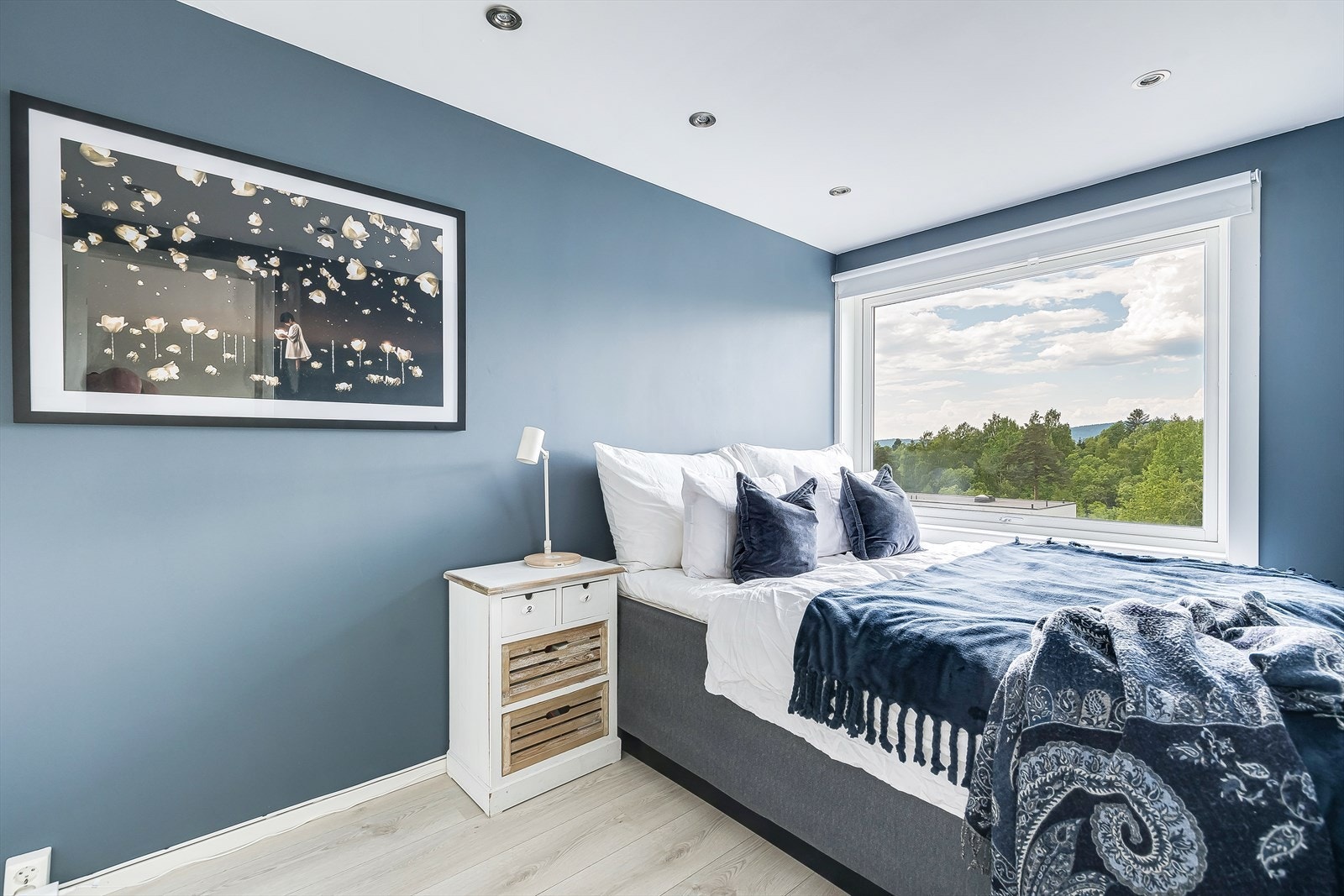 Naturskjønn utsikt også fra soverommet Galleribilde