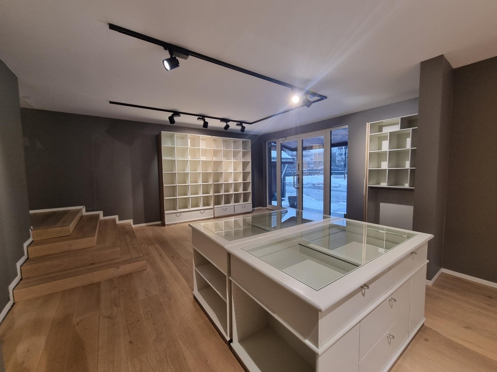 Felles inngangsparti i 1.etg. Galleribilde
