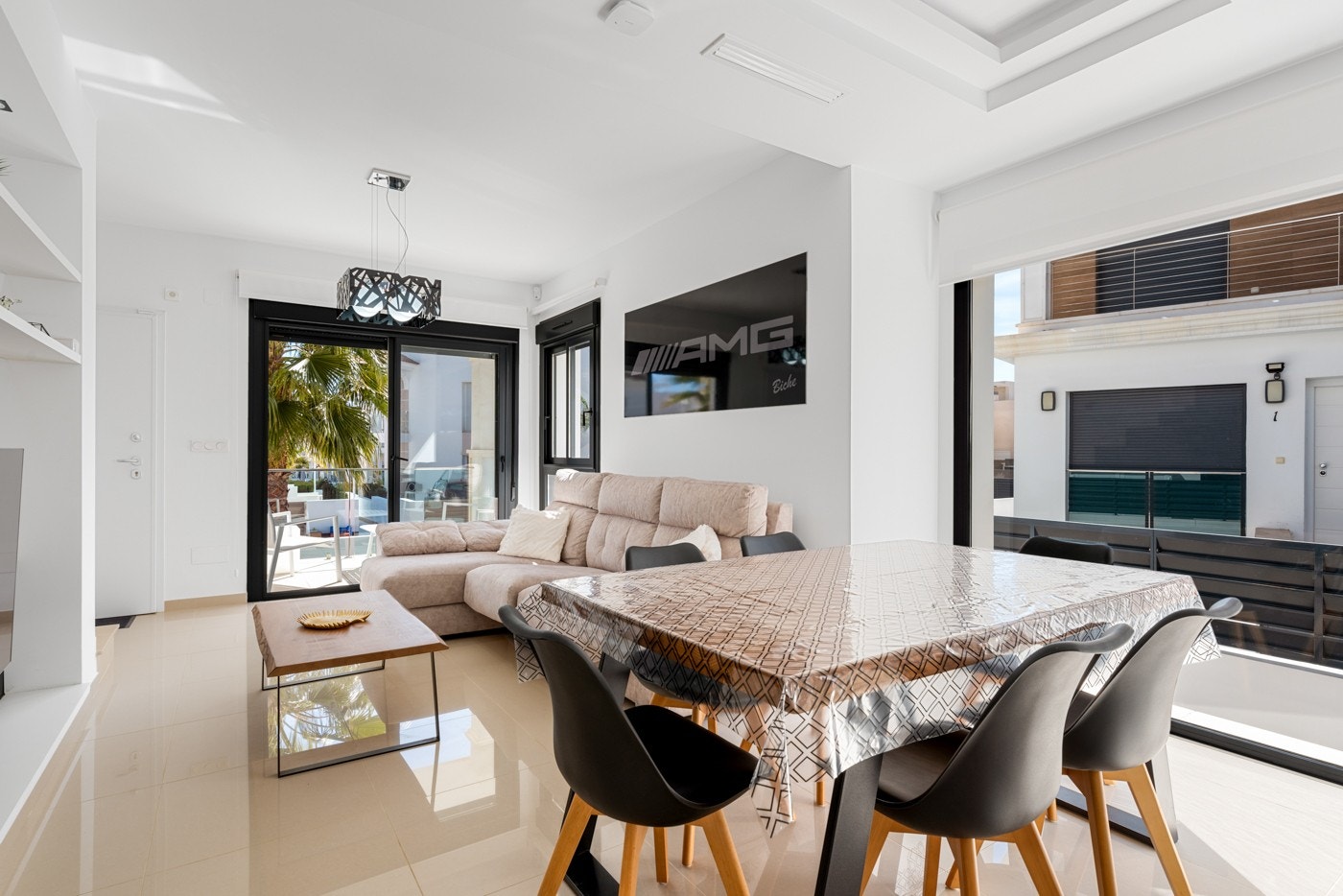 Spaniamegler1 har tilgang til stort sett alle eiendommer i Spania Galleribilde