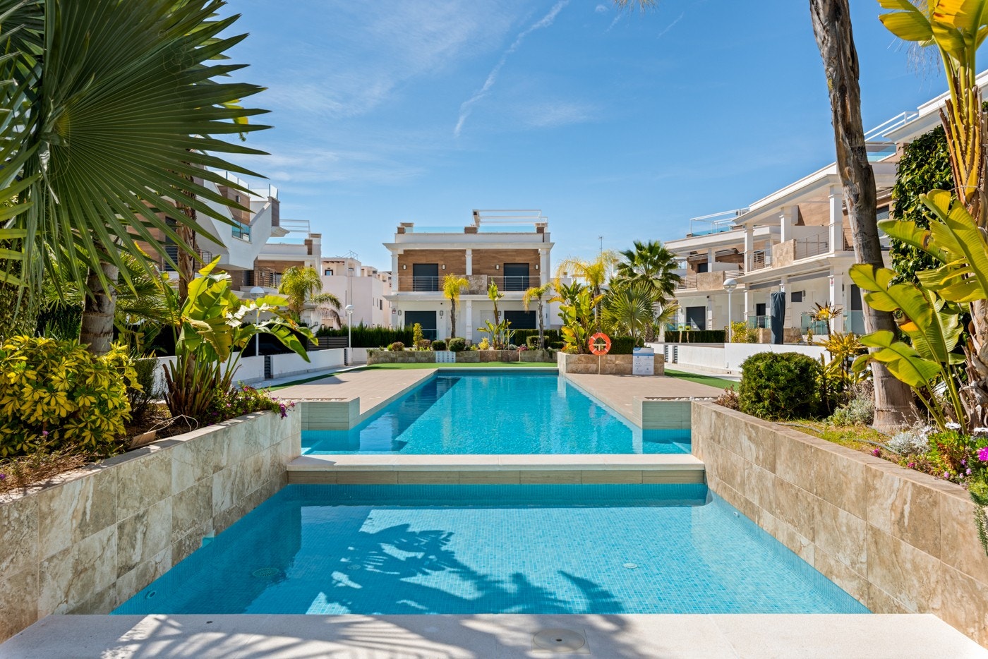 Spaniamegler1 har eget advokatkontor som sikrer kjøpsprosessen Galleribilde