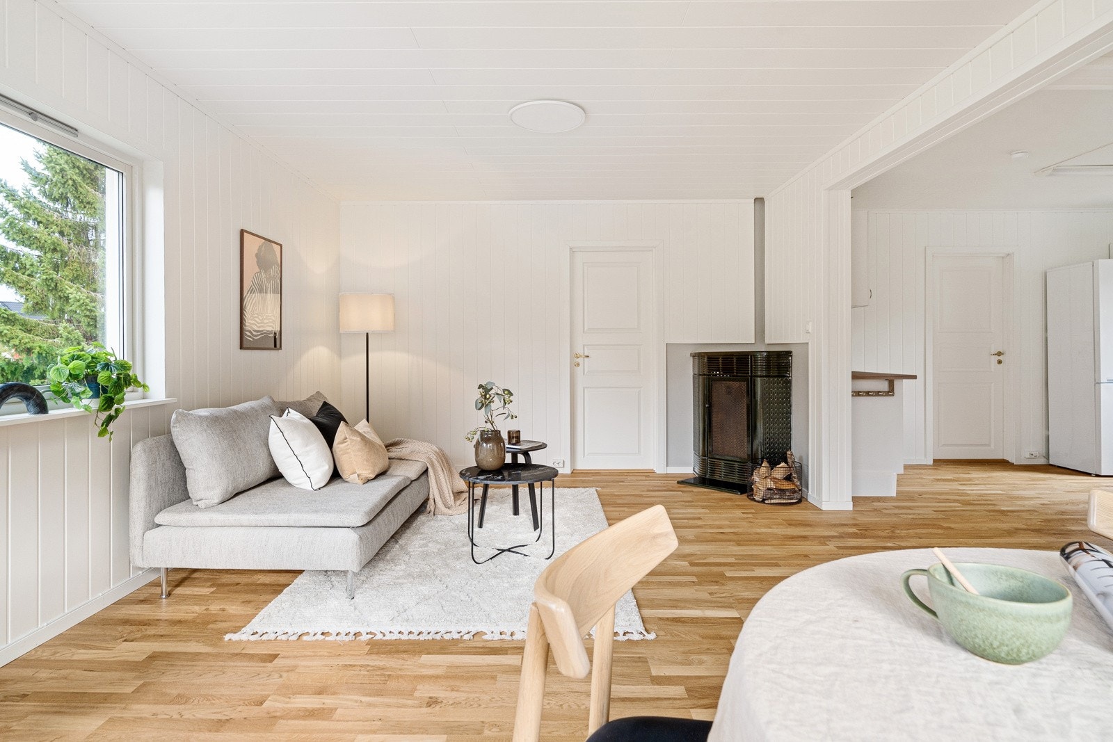Tomannsboligen gikk gjennom en betydelig renovering i 2020, og holder i dag en gjennomgående god standard. Galleribilde