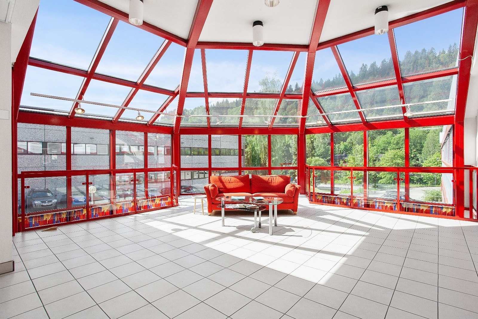 Hall i 2. etasje v/kontor, showrom og kantine Galleribilde