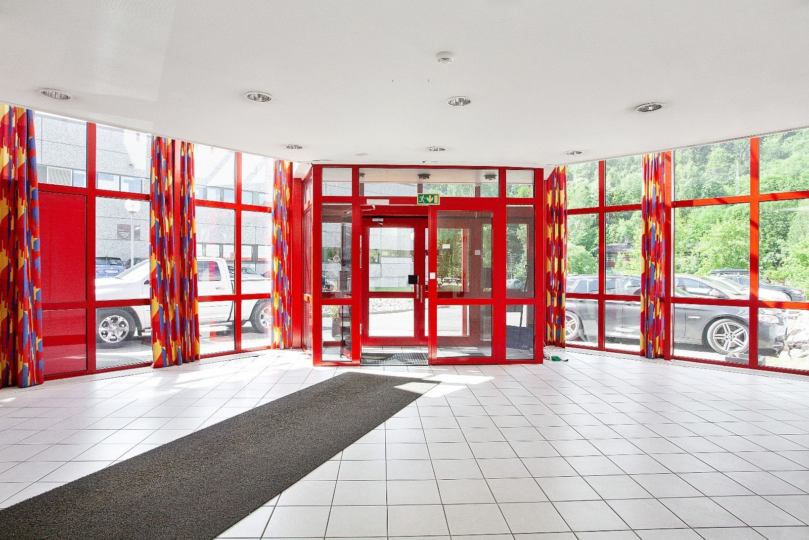 Entre i 1. etasje Galleribilde