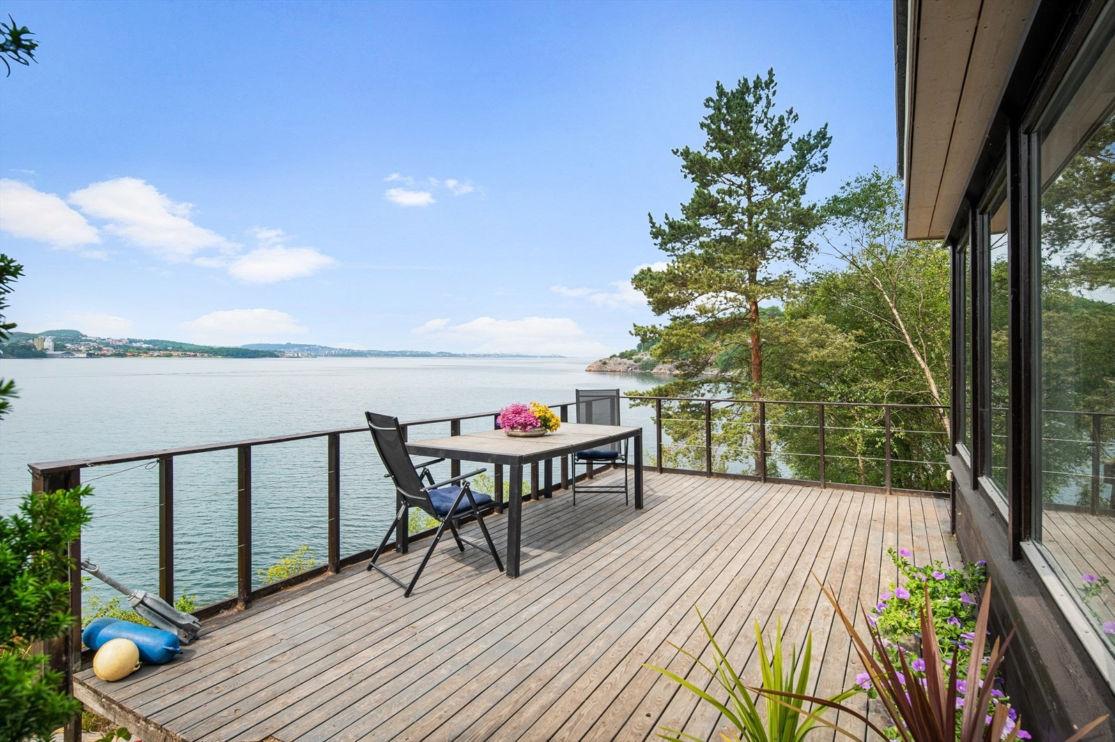 En bortgjemt perle, ca 5 min kjøring fra Sandnes sentrum er for salg ! Galleribilde