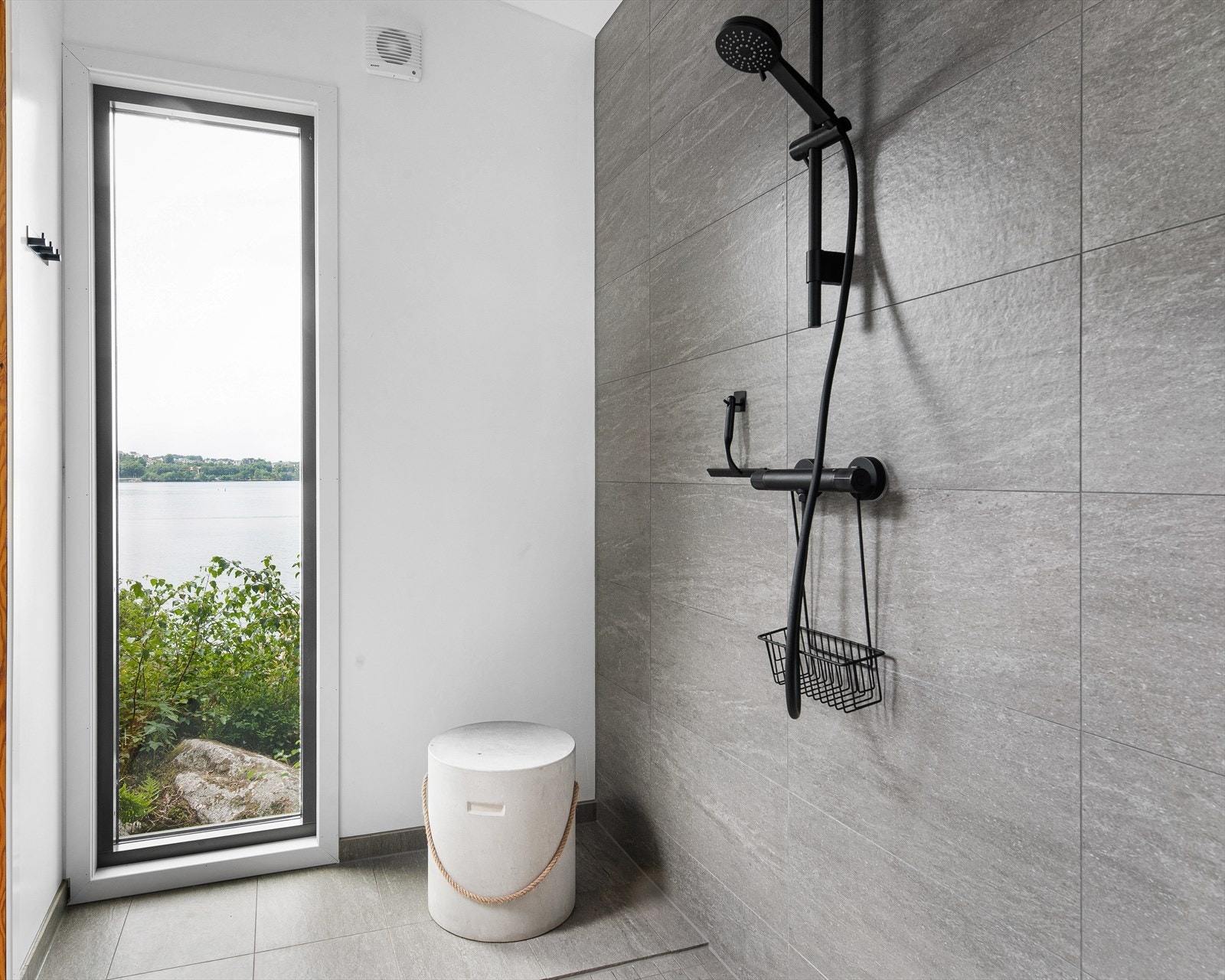 Dusj med utsikt Galleribilde