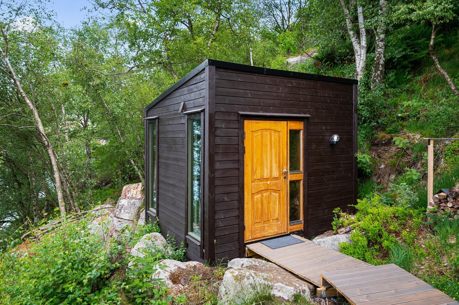 Bod som er innredet og brukt til bad og badstu. Galleribilde