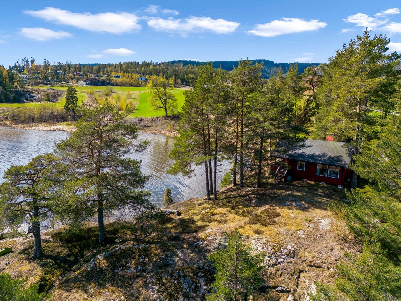 Fredelig og idyllisk tomt Galleribilde