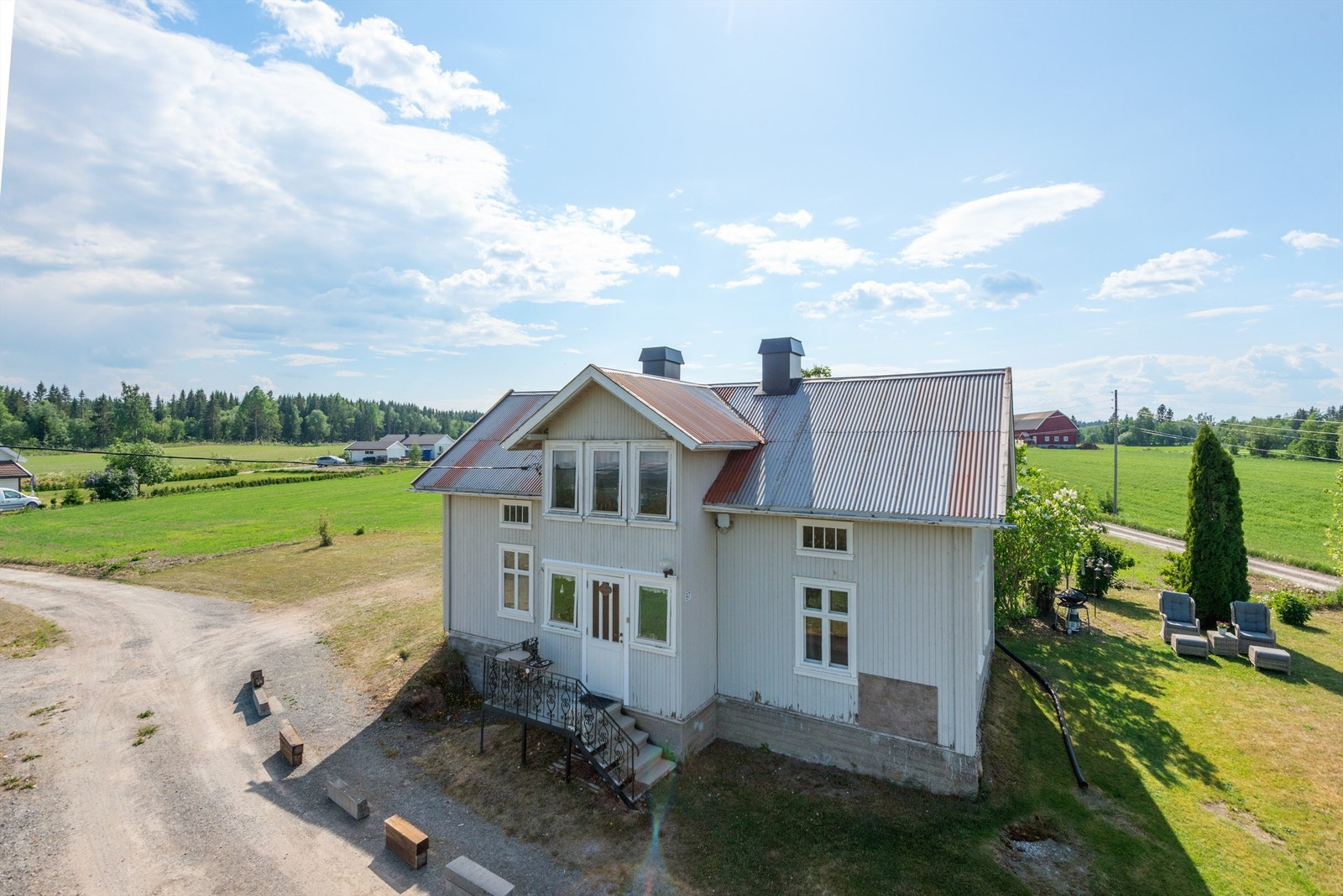 Landskapet her ute er attraktivt som turområde, både langs de mange småveiene og i skogene rundt Galleribilde