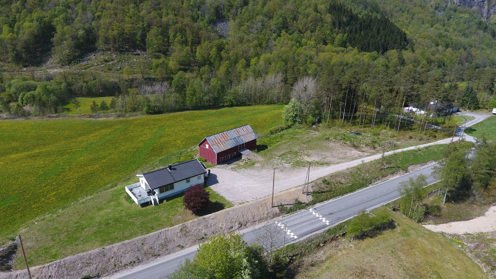Oversikt eiendom. Tomten er oppmålt: 4.436 kvm. Galleribilde