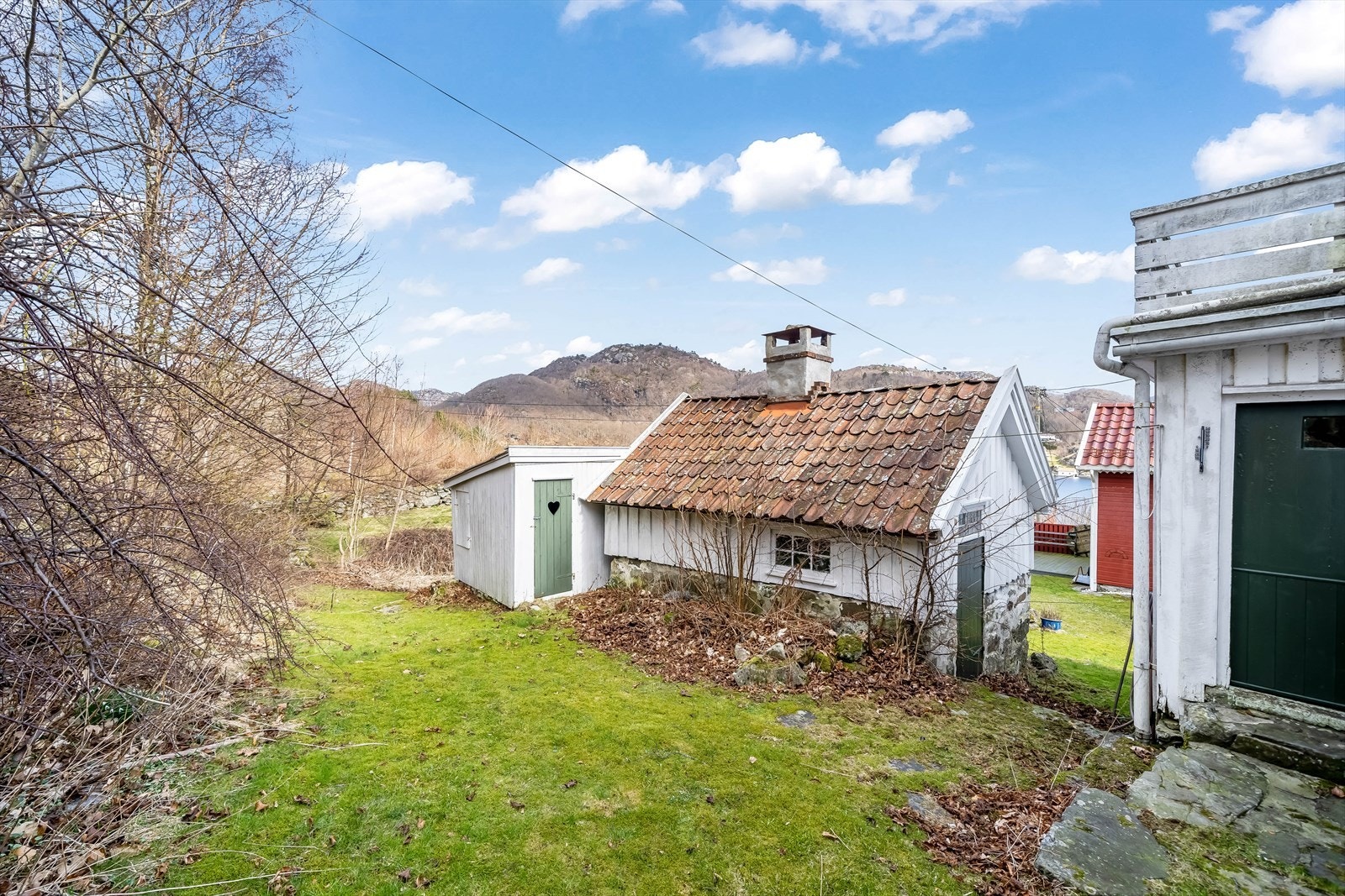 Frittliggende bod Galleribilde