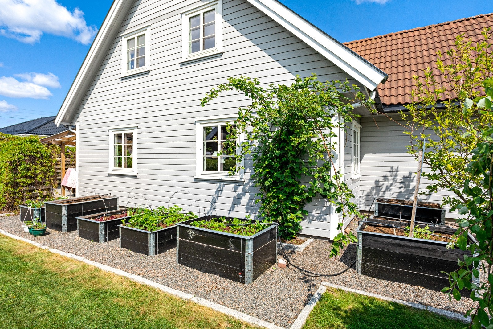 Fasade og uteområde Galleribilde