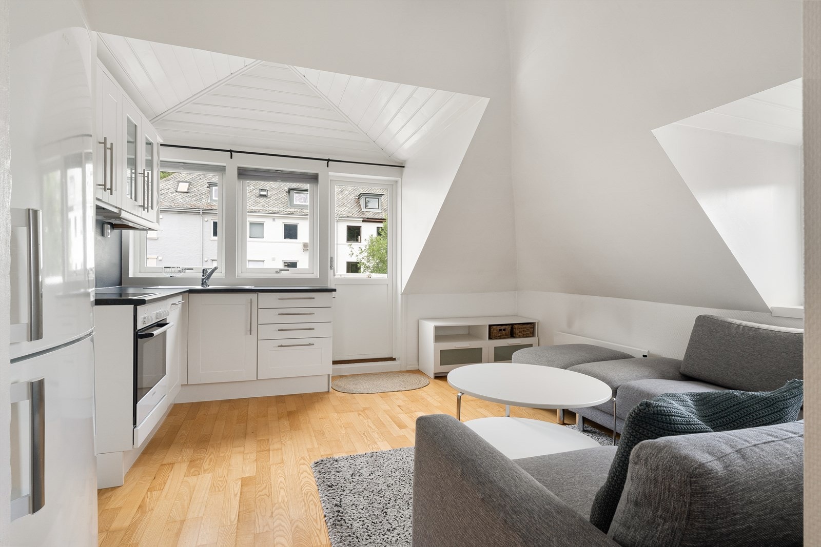 Nordic Bolig - Flott og sentral loftsleilighet kun 10 min gange fra Danmarksplass. Galleribilde
