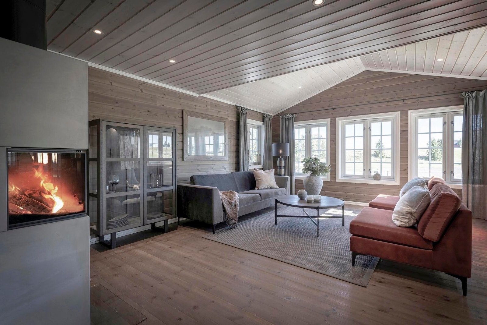 Foto fra visningshytte, modell Rondablikk 100, på Hellerudsletta Galleribilde