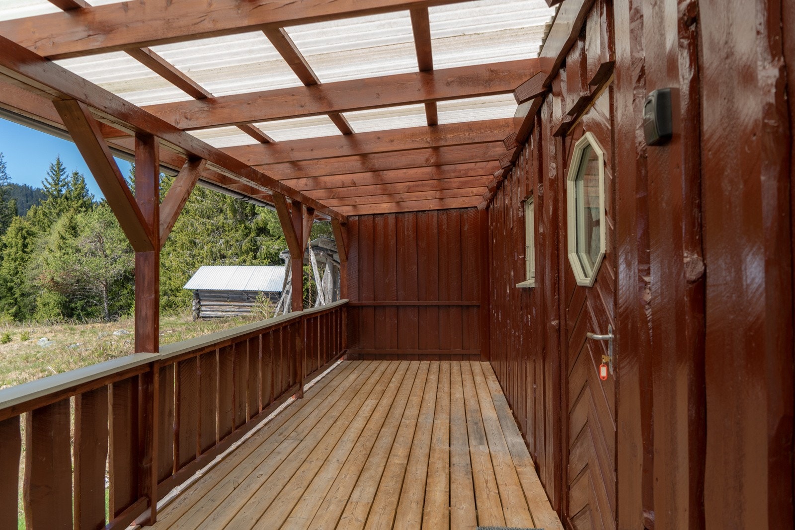 Veranda på utleiehytta Galleribilde
