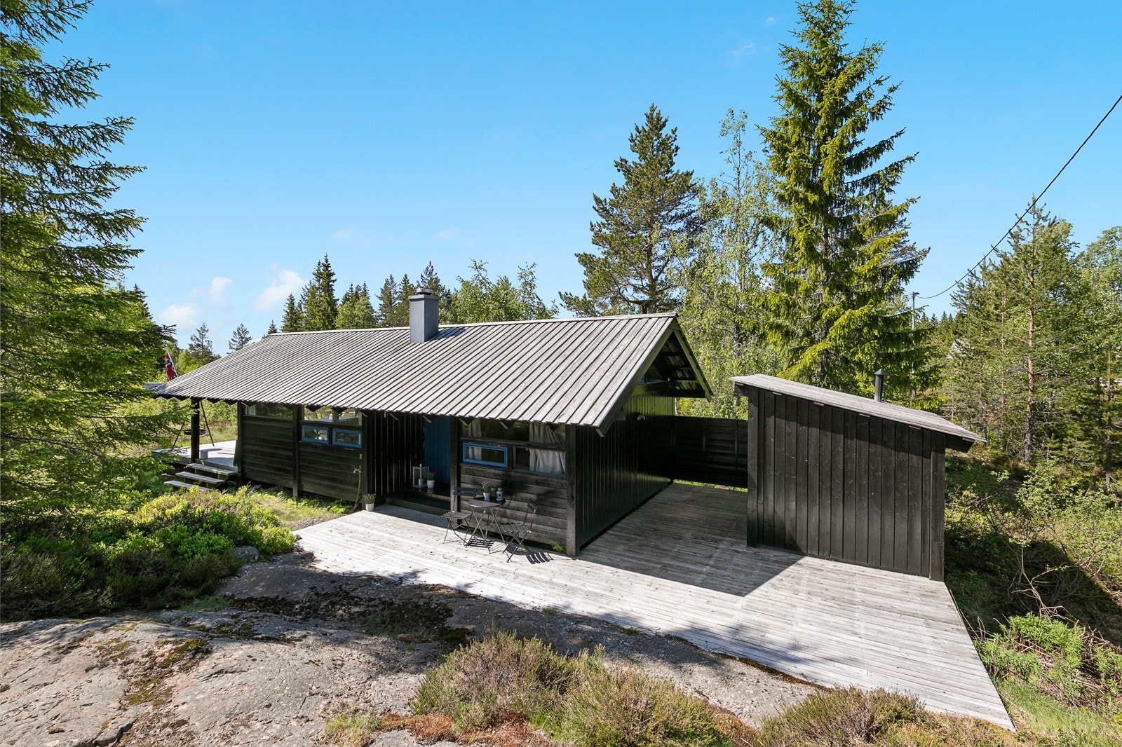 Velkommen til denne tøffe Bete/Beitski-hytta på Kariåsen på Breivann! Galleribilde