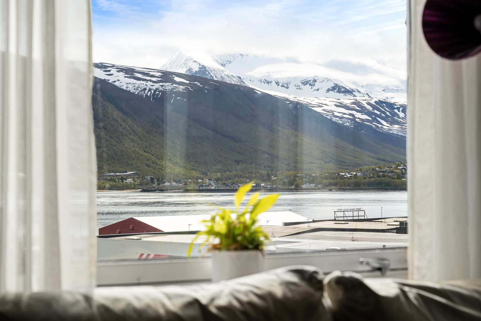 Utsikt over mot Tromsdalen