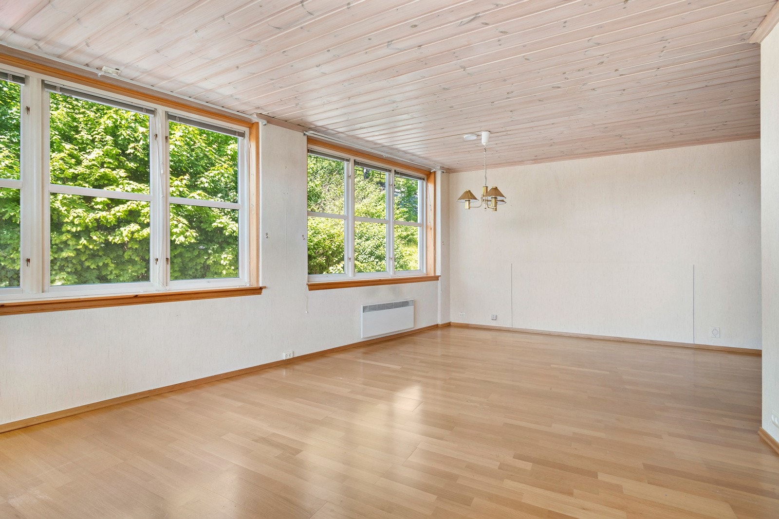 Her er det plass til blant annet sofa, tv-bord m.m. Galleribilde