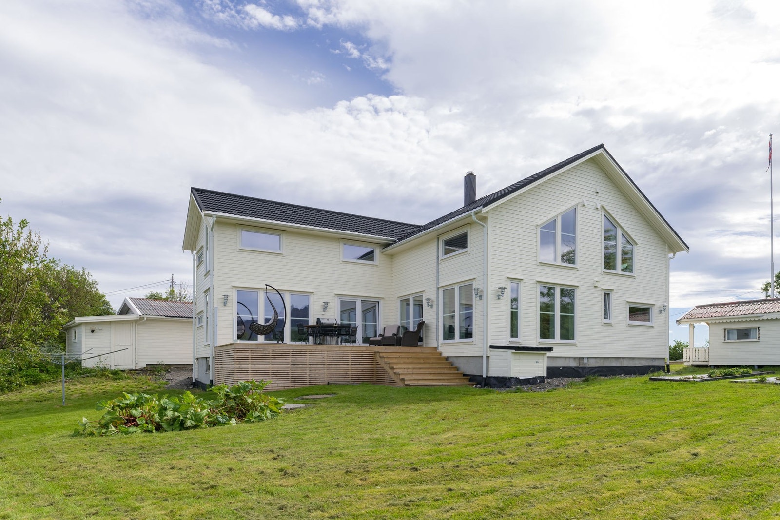 Velkommen til Smibakkveien 25 Galleribilde