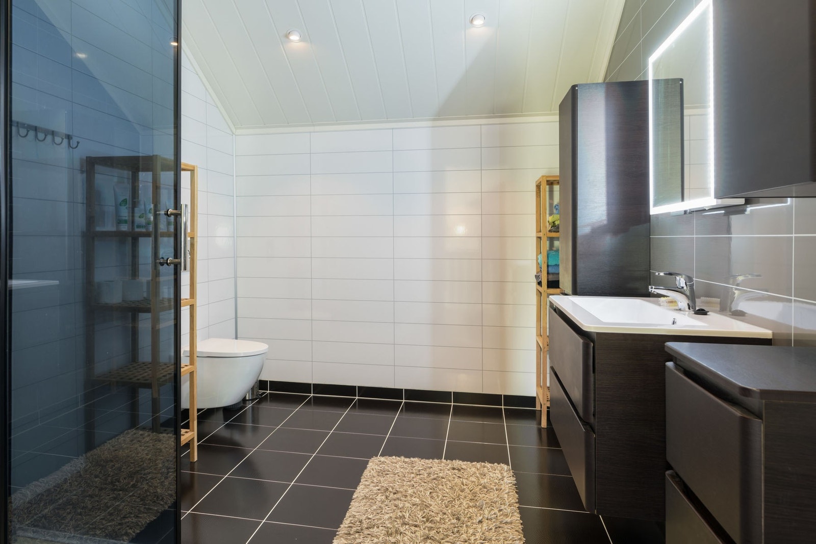 Badet i 2. etg har også toalett og dusj Galleribilde