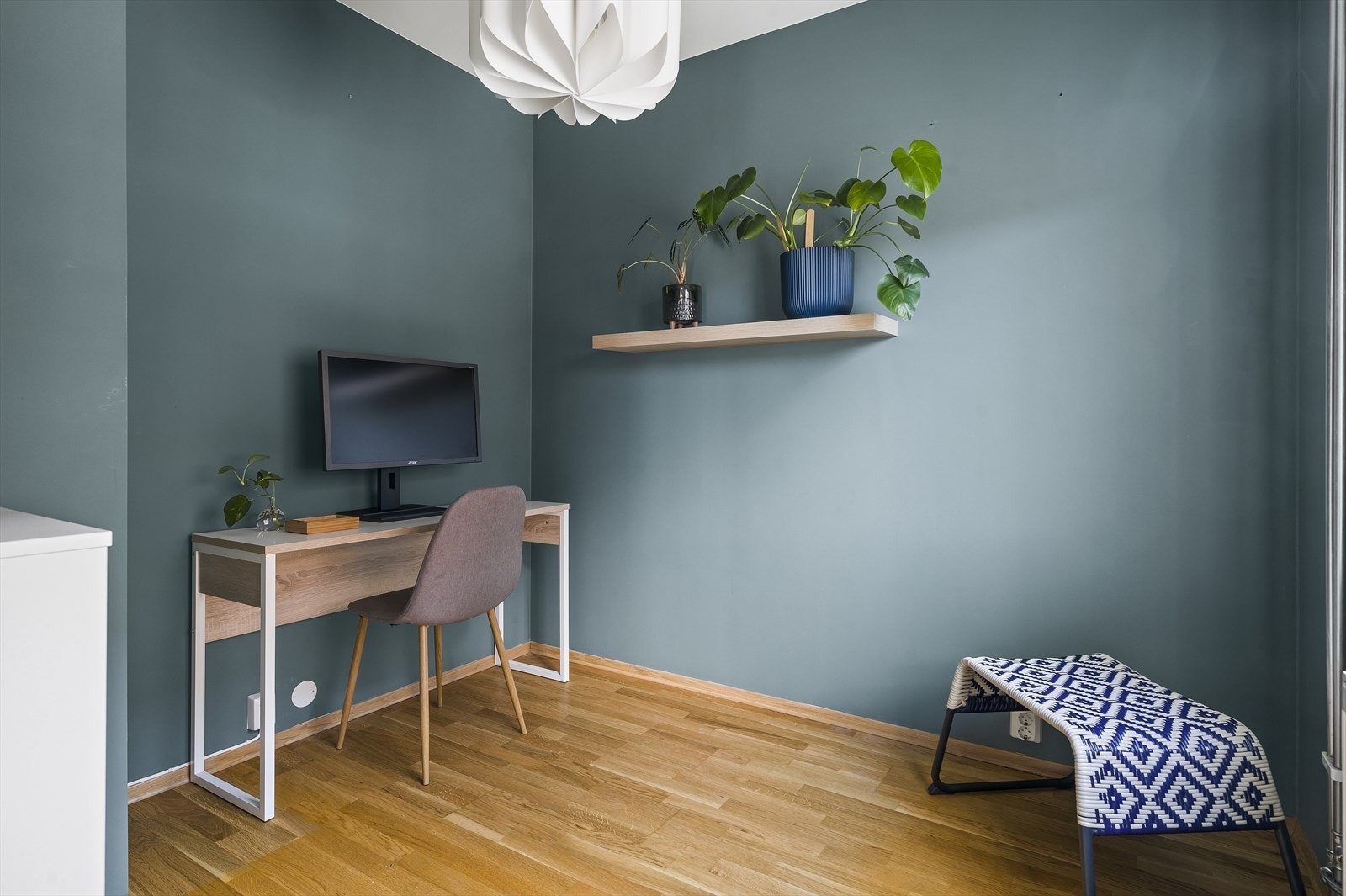 Soverom 2 er også et godt rom med plass til en 1,50 seng om ønskelig Galleribilde